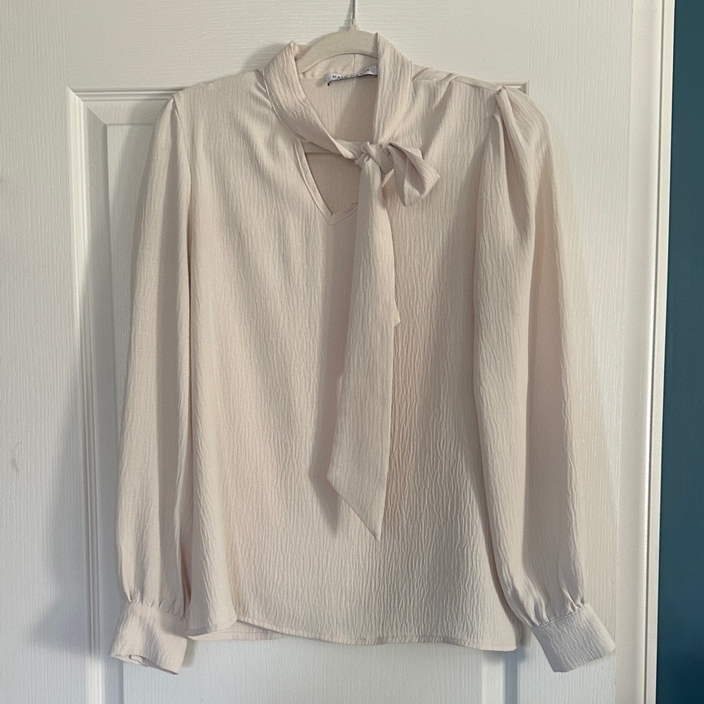 Elegant Cream Women's Blouse